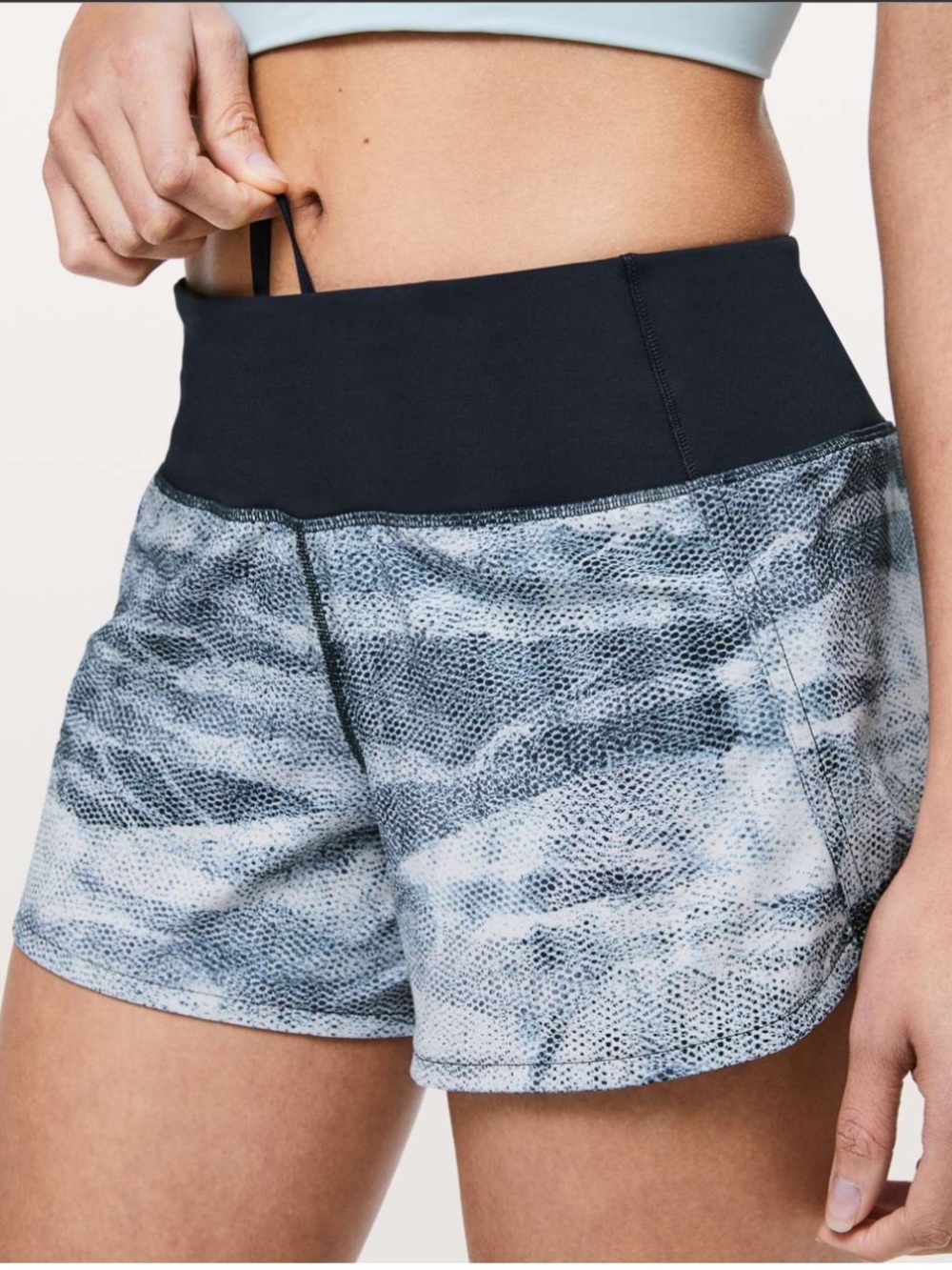 Lululemon Run Times Short II 4” Size 6